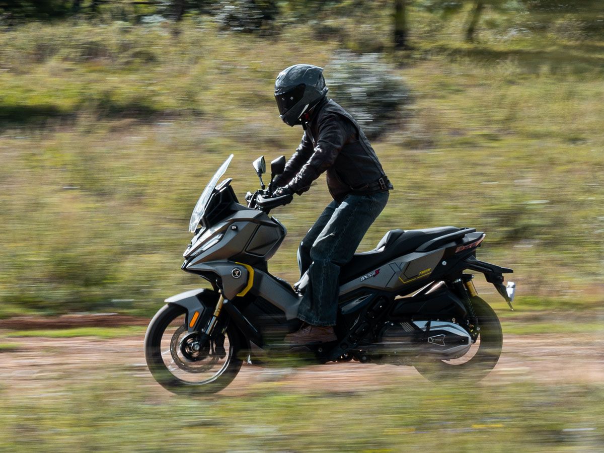 VOGE SR450X en carretera